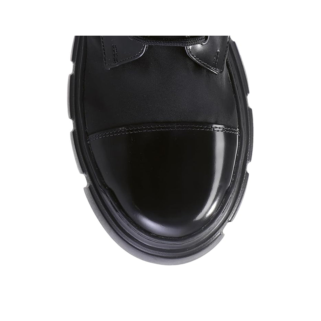 5650 - 4